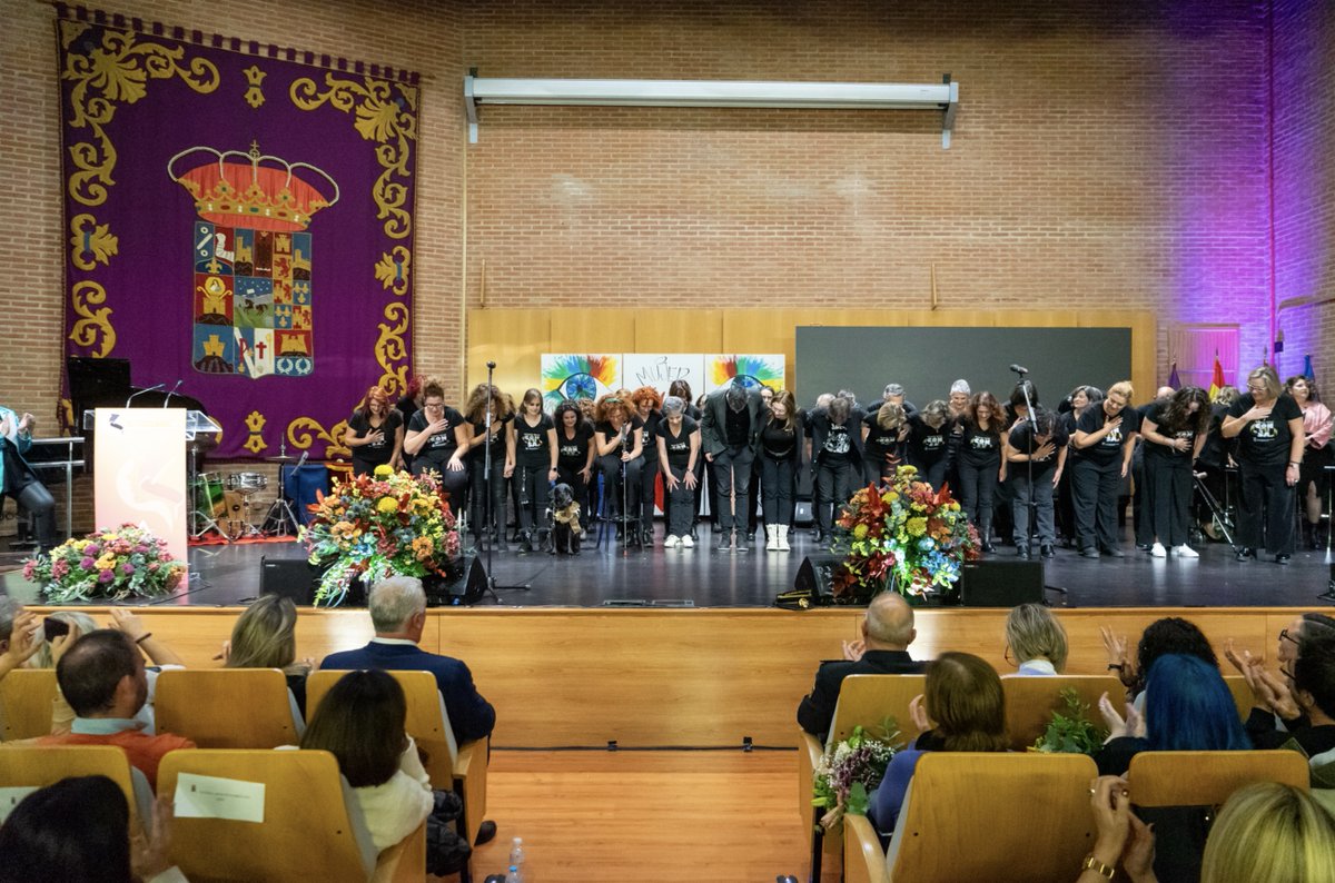 DipuEmplea tweet media