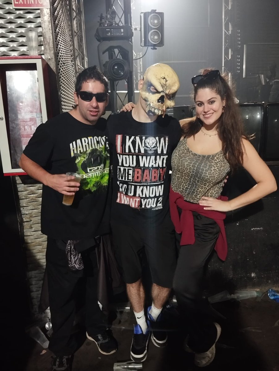 Fergarrigo1's tweet photo. MÁSTERS... OF HARDCORE!!! 🔥🔥🔥🔥😎 #Fabrik #Hardcore #MastersOfHardcore 💀 https://t.co/qtftOpf1Sm