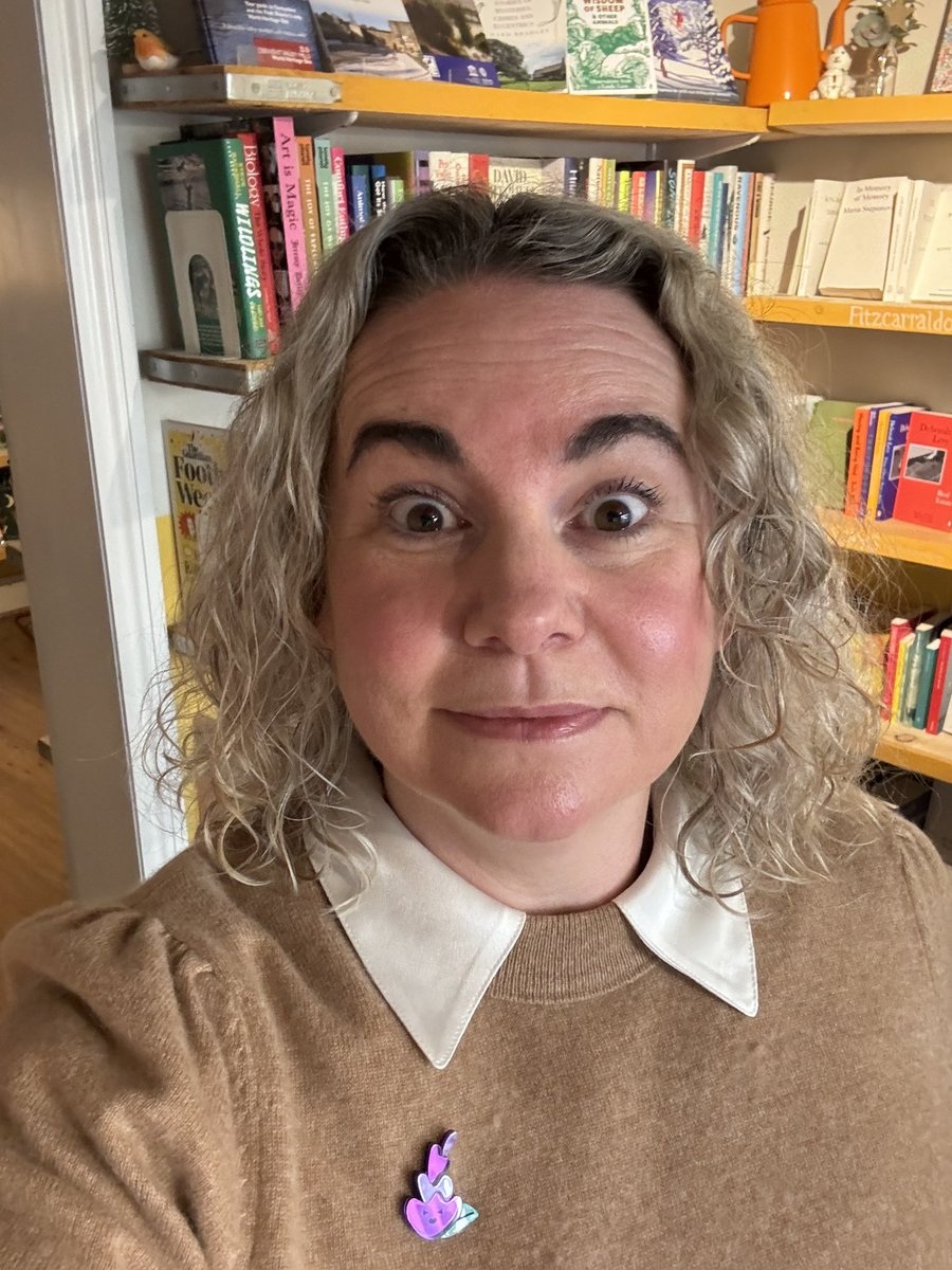 Librarian turned bookseller this afternoon @dormousebelper See the terror of a woman afraid of forgetting to take payment and telling customers they can renew the book in 4 weeks’ time.