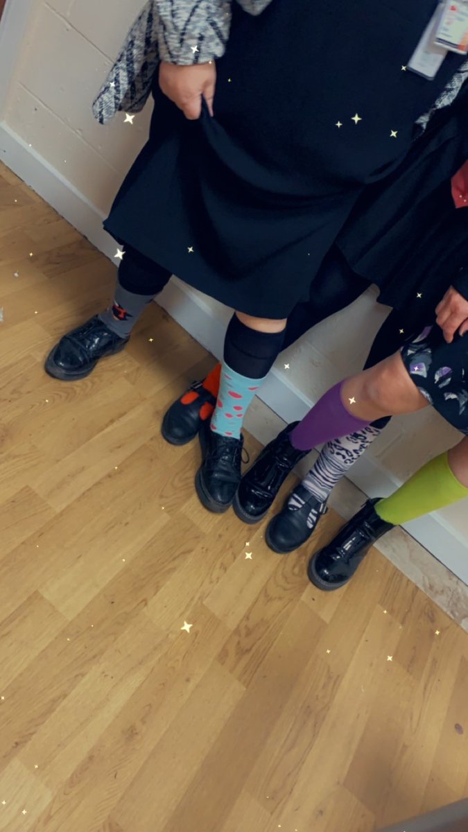 HgsYear8's tweet photo. Anti-Bullying Week
Be an UPSTANDER not a bystander
Do not stand by and watch somebody have a hard time! Stand up against BULLIES - Tell an adult.
Odd Socks' Day 🧦
#Acceptdifference
#DoTheRightThing #Ifyoucannotsaysomethingnicethensaynothingatall #Upstandersnotbystanders https://t.co/jCc2zu4CJS