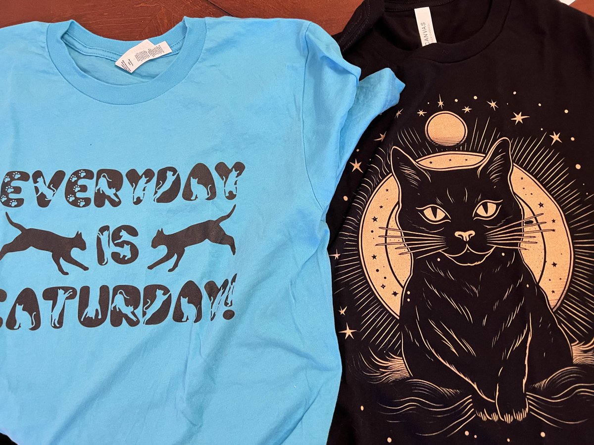 Get your cat t-shirts and save 20% with code CATSALE at catswhereitsat.com now! 
catswhereitsat.com/collections/ca…
#cat #cats #CatsOfTwitter #CatsOfX #catstuff #cattshirts #catshirts #everydayiscaturday