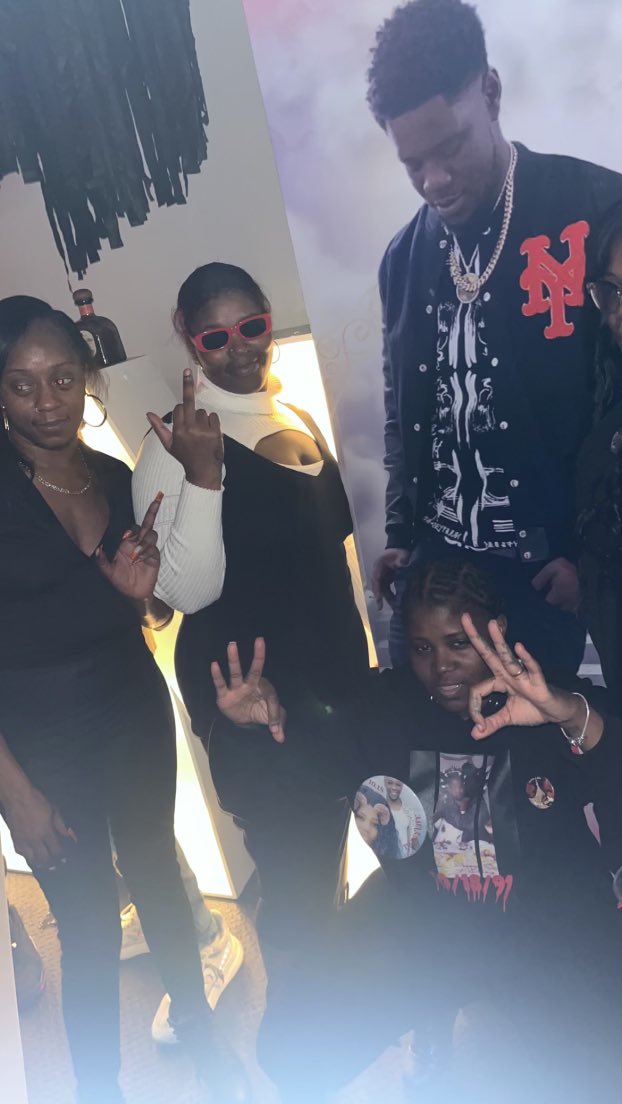 estdec20's tweet image. Love you forever kuz life just seem empty since you dip 💔❤️#LLBOOM