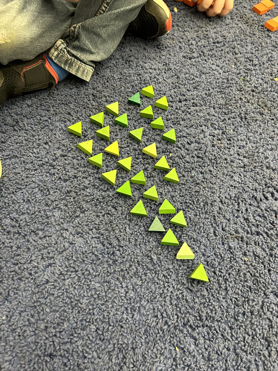 Miss N. Thompson tweet media