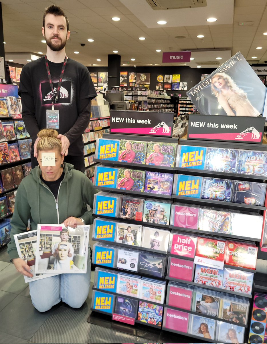 hmv_Boston's tweet photo. New music πΆ Friday whoop whoop whoop is here again
#now116 #national #emeliesande #madness #andrerieu #DollyParton #disneywish #hmv #vinylrecords #hmvexclusive #Christmas2023 #Christmasgifts https://t.co/9ccKkFjFxZ