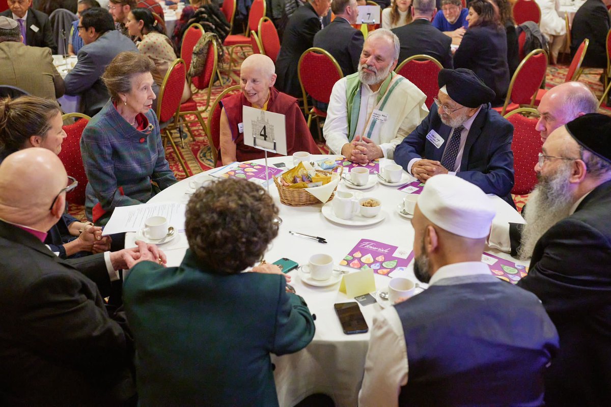 This week, The Princess Royal attended a forum which was hosted by Interfaith Glasgow to mark #InterFaithWeek. 

HRH heard about the importance of interfaith dialogue and the contribution that diverse faith communities make to society.