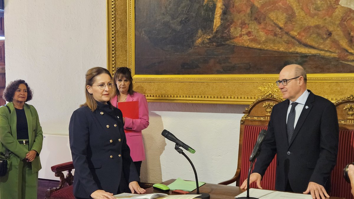 Fac_Deporte_UGR's tweet photo. Belén Feriche Fernández-Castanys, catedrática del Dpto de Ed. Física y Deportiva, toma posesión como decana de la Facultad de Ciencias del Deporte de la UGR en un acto celebrado el 17 de noviembre en el Salón de Rectores del Hospital Real, presidido por el Rector Pedro Mercado https://t.co/B6drvPLL9L