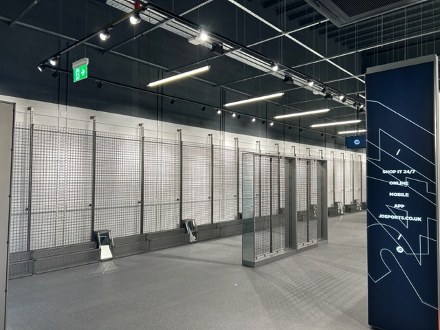 SpacefitUK_'s tweet photo. Today we have successfully delivered our first JD Sports to a very happy client. It’s a great feeling to be part of a fantastic team all pulling in the same direction. 

#Altrincham #JDSports #SpacefitUK #Retail #Fitout https://t.co/W7cdkPus32