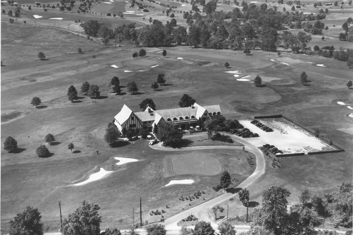 LuLuCountryClub's tweet photo. Since 1912 🏌🏻♂️🏌🏻♀️
@luluccagronomy @DennisPoiesz @RuskJon @hllr6 @dyndagolf
#LuLuCC1912
#FlashbackFriday
#Golf
#DonaldRossDesign https://t.co/aPq55GoT8U