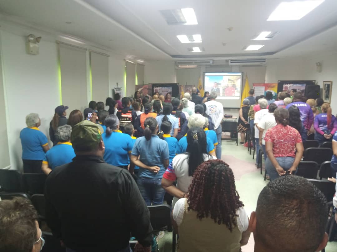 El #15Nov se dió en el <a href="/iaegabaldon/">SAIAE Arnoldo Gabaldon Oficial</a> el Foro: La Mujer propulsora en defensa del Esequibo venezolano, con la participación de la Diputada María León, como parte de las actividades en respaldo al Referéndum Consultivo del próximo #3Dic

#DefiendeElEsequibo
#JuntosPorCadaLatido ❤️