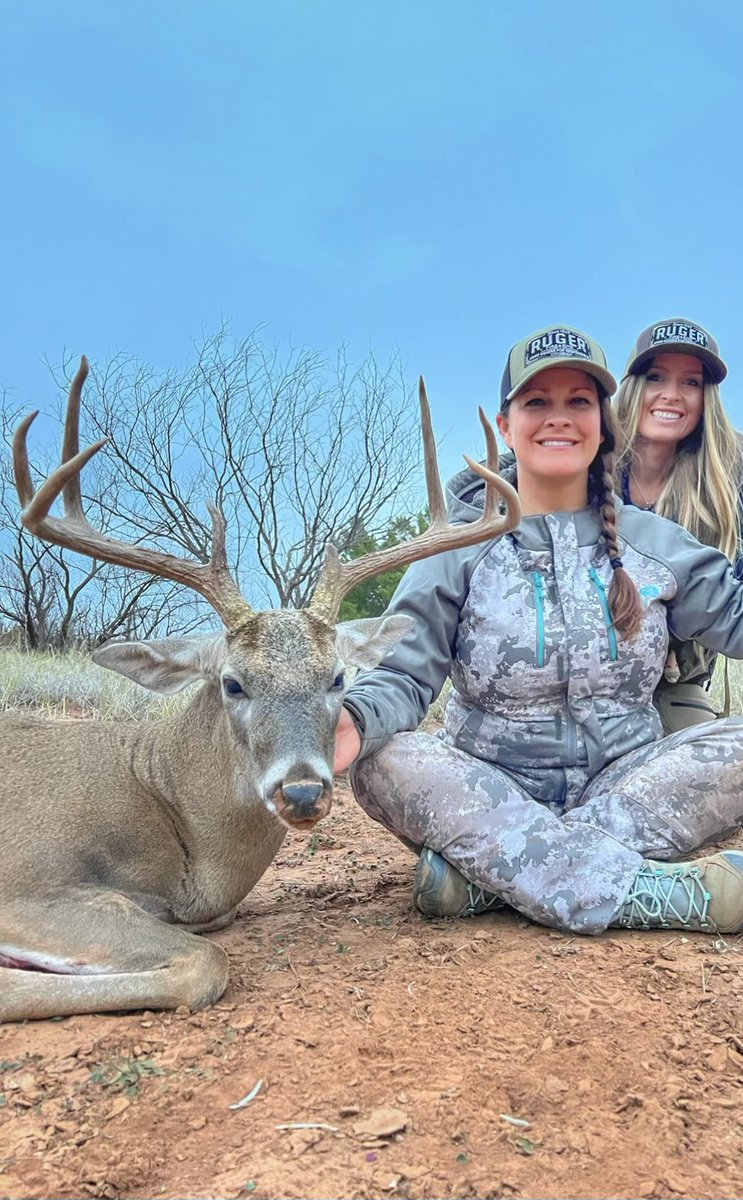 Another epic adventure with one of my besties ❤️!! The rut is crazy hot right now and bucks are chasing making this an action packed spot and stalk hunt!! Please join me in congratulating <a href="/GwGJeN/">Jen O'Hara</a> on a beautiful West Texas buck. Thank you to everyone at the Covered S Ranch for an