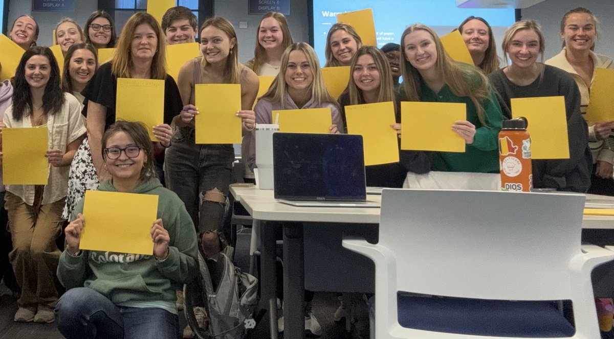 Happy @BRPnews Yellow Day! International Day to End Bullying. UNC School of Education's Source of Strength (Suicide Prevention through Resilience) class stands against bullying! @UNC @UNCResearch @UNCSchoolofEd @wabforum @StopBullyingGov @ChooseKindness