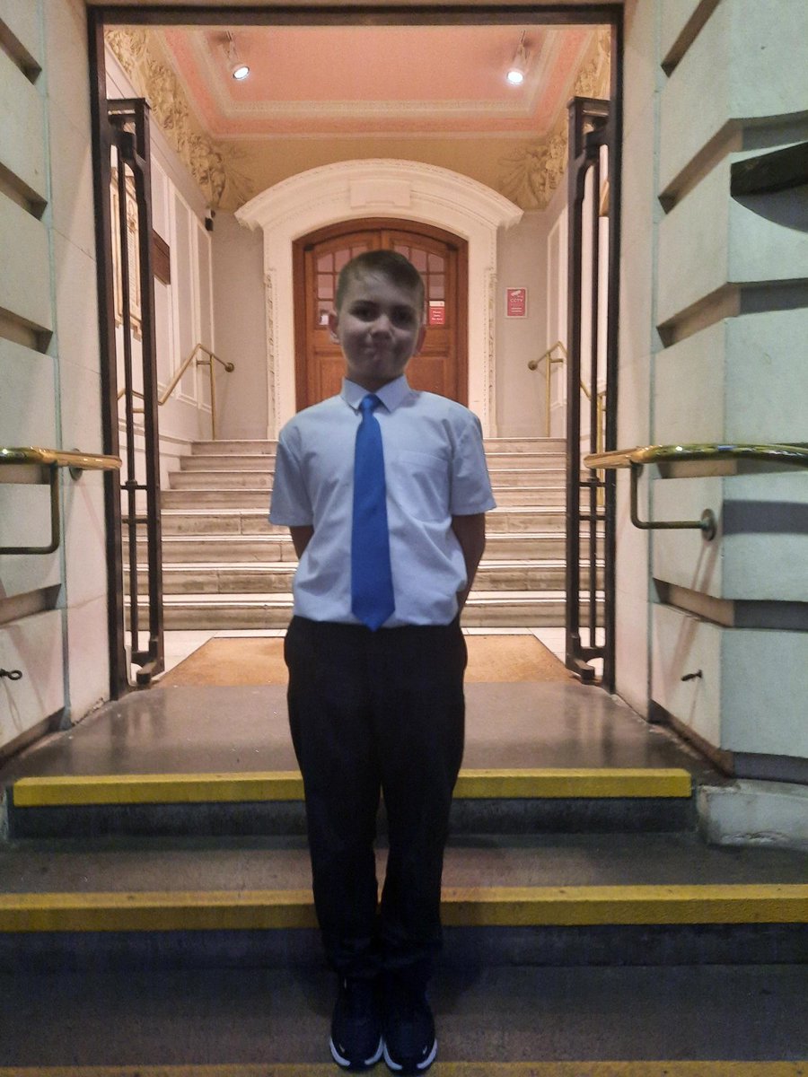 Huge congratulations to Denny for receiving a Royal Greenwich 'Do The Right Thing' award last week.  We are so proud!