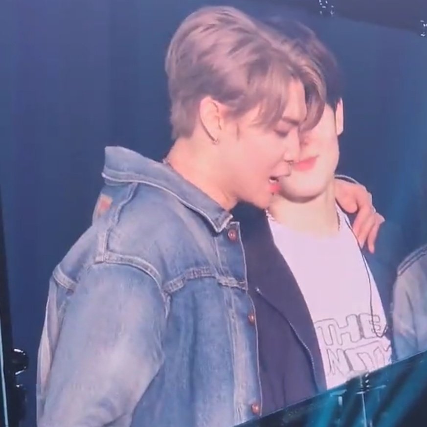 hooneychicken's tweet photo. omgggg look at them my johnjaeeeee 😭💕 https://t.co/48Vug3WAuC