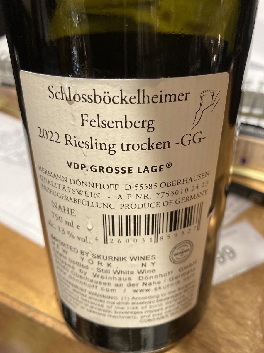 DoliverosDaniel's tweet photo. WOW,fabulous bone dry #Riesling,if like Maestro #PierreTrinbach made it,22 #Donnhoff #Felsenberg,#Felsenturmchen GrandCru,lite color,explosive aromas of quince,mineral,petrol,menthol & lemon confit,full body,w/cristal clear precision,honeysuckle/fennel flavors,huge finish,SUPERB! https://t.co/8NO2ZKTicy