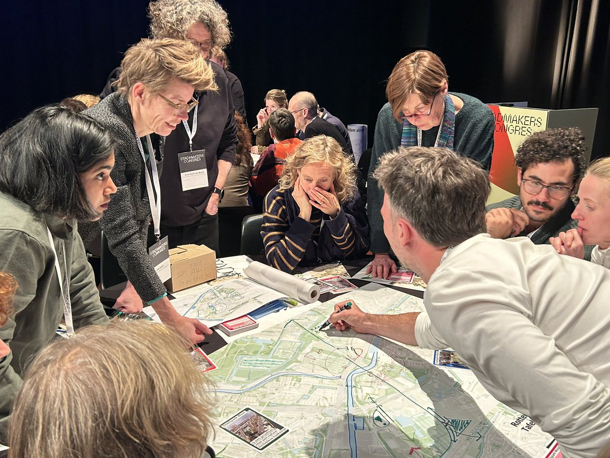 RotterdamNP's tweet image. 100 stadsmakers denken en doen mee met Nationaal Park Rotterdam! 🤩 #stadsmakerscongres #smc #nationaalparkrotterdam