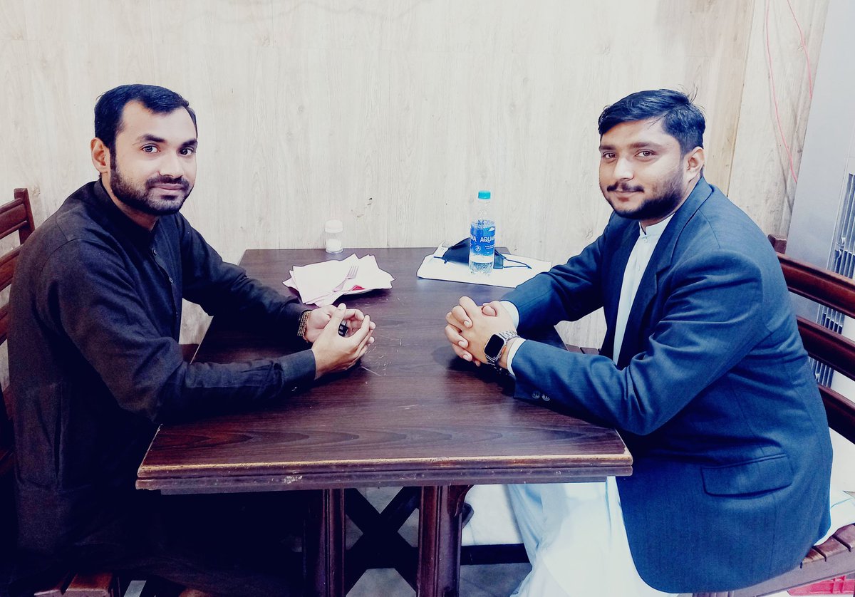 MSM_Lahore's tweet image. محسن اقبال صدر مصطفوی سٹوڈنٹس موومنٹ لاہور کی برادر عدیل طارق سابق صدر ایم ایس ایم قصور سے ملاقات ضلع قصور میں MSM کو فعال کرنے اور ممبر شپ کمپین کو بھرپور انداز میں چلانے کہ حوالے سے مشاورت کی۔

#MsmLahore #MsmKasur