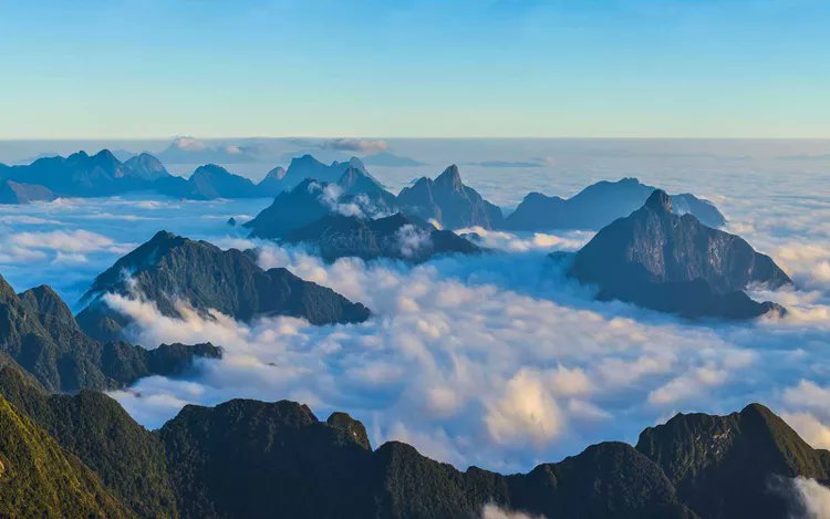 Sapa, Vietnam: A mountain town with breathtaking landscapes, terraced rice fields, and a blend of French colonial charm and ethnic traditions. Explore vibrant markets, trek the Hoang Lien Son mountain range, and experience the allure of Fansipan, the "Roof of Indochina. #KARINA
