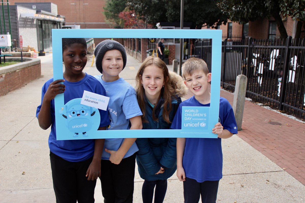 BISWashington's tweet image. In preparation for #WorldChildrensDay, BISW students come together in blue, advocating for the rights of every child alongside @UNICEF – for every child, every right!
#NAEUnicef #NAEWorldChildrensDay #NAETheAmericas #BISW