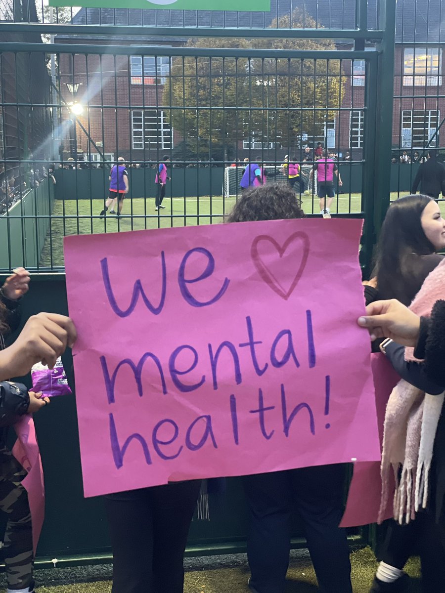 MissNehalMehta's tweet photo. @HarrowHighSch staff vs staff match for Men’s Mental Health was such a nice way to end the week! Nice to see so much support for men’s mental health #mensmentalhealth https://t.co/19P9hg2Hw4