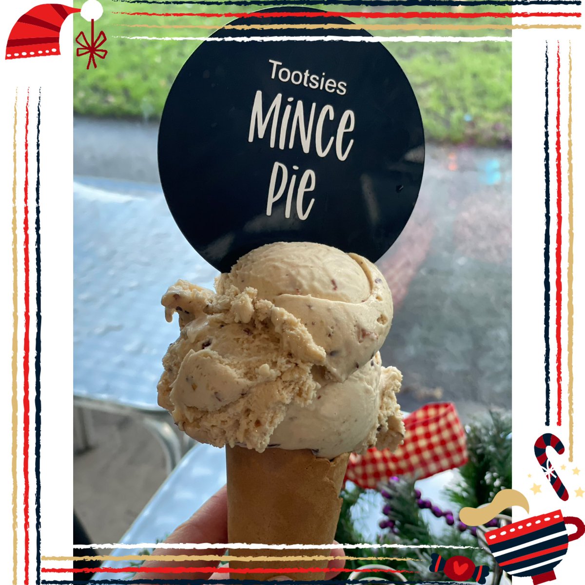 TootsiesIce's tweet photo. Our Christmas Flavours have arrived… which one are you trying first? We have:

❄️ Mince Pie
❄️ Baileys
❄️ Peppermint Candy Cane
❄️ QS Big Purple One
❄️ Sticky Toffee Pudding
❄️ Ferrero Rocher https://t.co/dEcZ4UtBGM