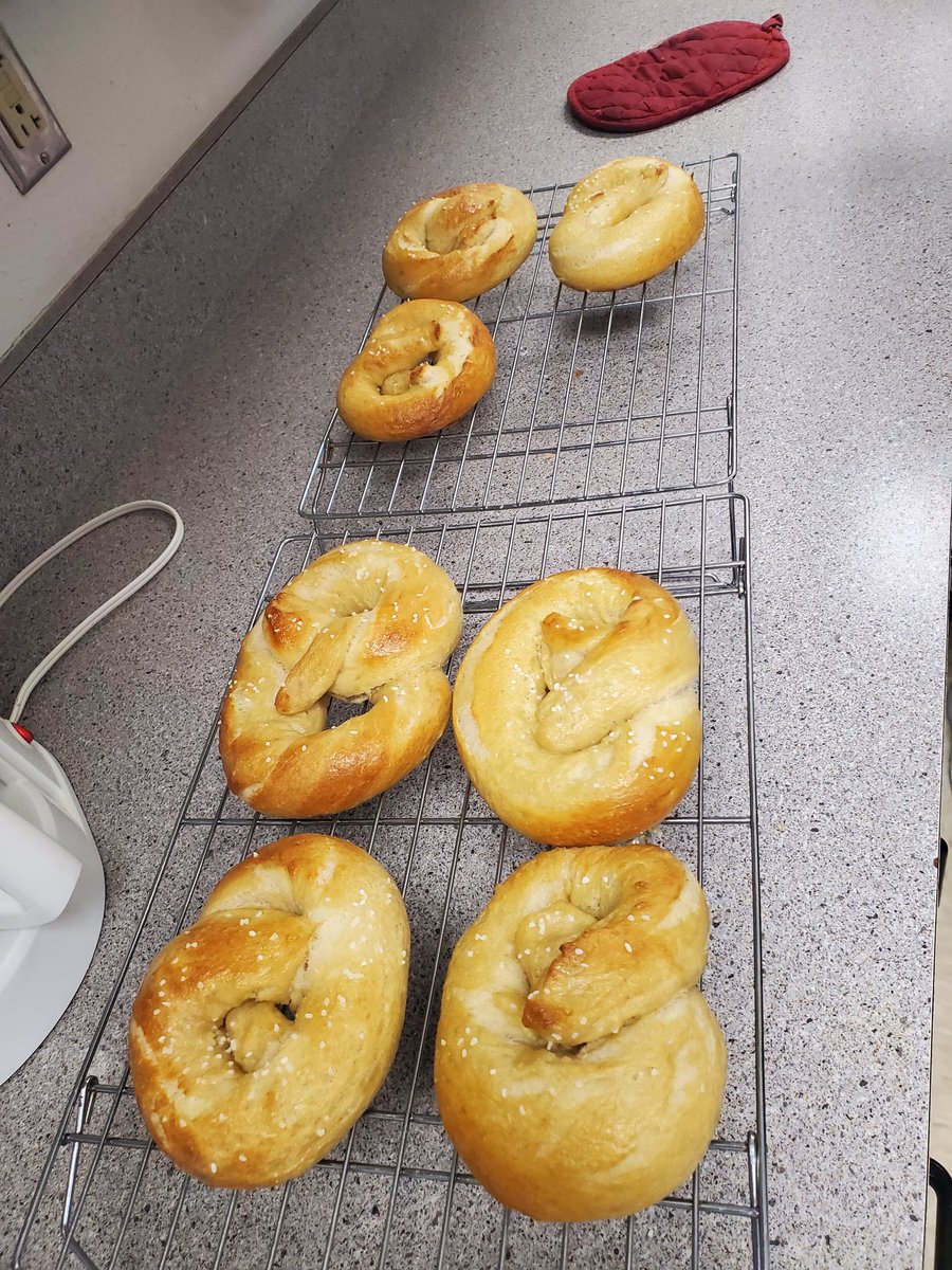 MepoFCS's tweet photo. Mall style pretzel day in bakery application class today, a student favorite with cheese sauce.  #mepoclassroon #SayYesToFCS #CTE https://t.co/bzcBQimPgH