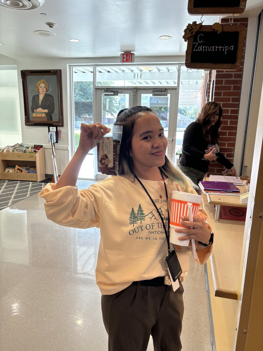 CounselorLuz's tweet photo. Been a long wk; destress w/ a little fun! Turkeys are trotting around @FARIASECC ! Staff members are searching for who has one! If they’re holding one when they hear the 🦃 call; they win a prize! Round 2 coming!#StaffWellness @HISD_ACC @HISDSEL @HISDSEL_ESO3 https://t.co/32had08nqf