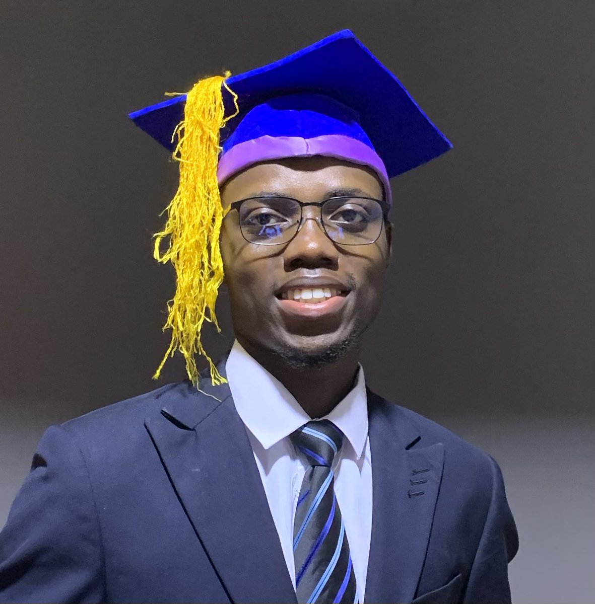 Michael_Oluokun's tweet image. Grateful for the journey, proud of the achievement. Civil Engineering degree unlocked at the Federal University of Technology, Akure. Here's to the late nights, hard work, and the incredible support along the way.
To new beginnings!🎓🥂
#GrandezaClass21
#Futa33rdConvocation