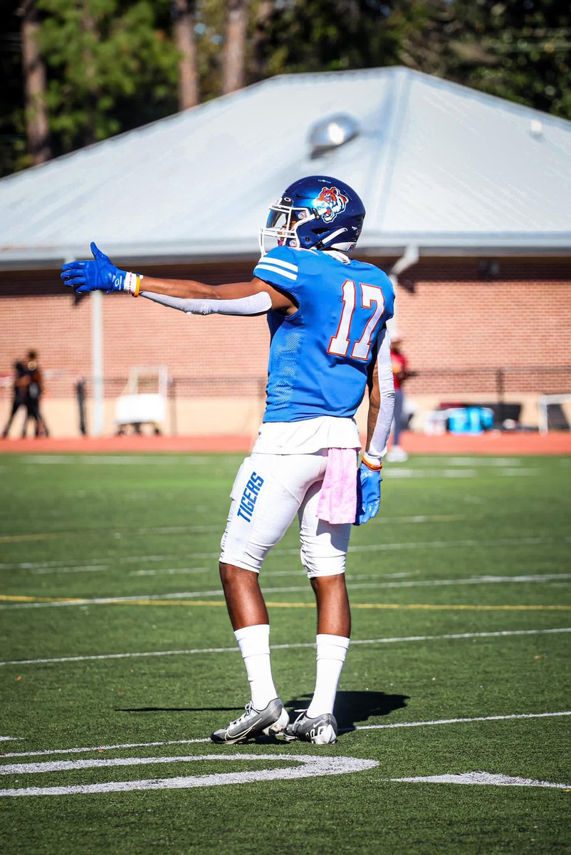 It’s been a good ride 🧡💙
I am officially in the transfer portal 
1 year and redshirt left of eligibility 
6’3
210 
Wide receiver 

dropbox.com/scl/fi/gw55ut8…