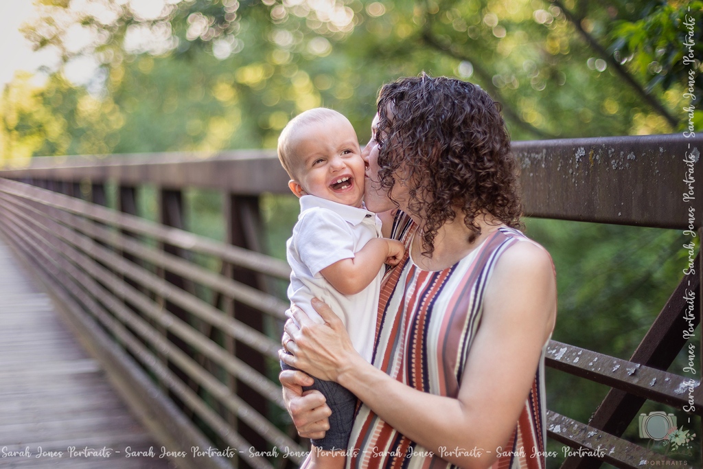 SarahJPortraits's tweet photo. Oh gosh Mom!
.
.
.
#sarahjonesportraits #franklintn #franklintnphotographer #franklintnphotography #familyphotographer #familyphotography #familyphotos https://t.co/3gzCGugwTH