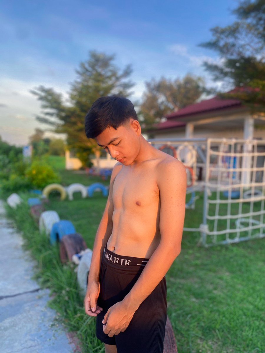 p_palm21's tweet photo. หนาวจัง มากอดหน่อย หยอกๆ5555😅
#ศรีสะเกษ https://t.co/8p2ZXWjmz6