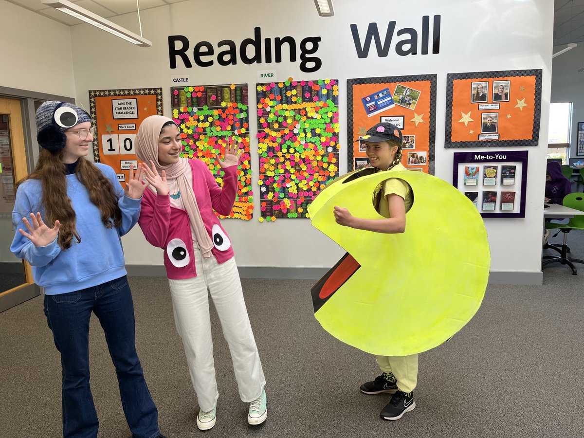 Our LRC Student Leaders marking ‘Children In Need’ day where the theme at Weydon was video games! ⁦@SchoolWeydon⁩