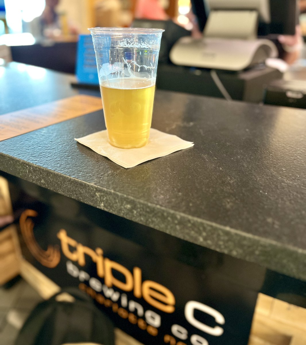 Now pouring on Concourse D, @TripleCBrew! 🍻 With a focus on Craft, Community and Charlotte, this #CLTLocal brewery is sure to become a regular for #CLTairport passengers.