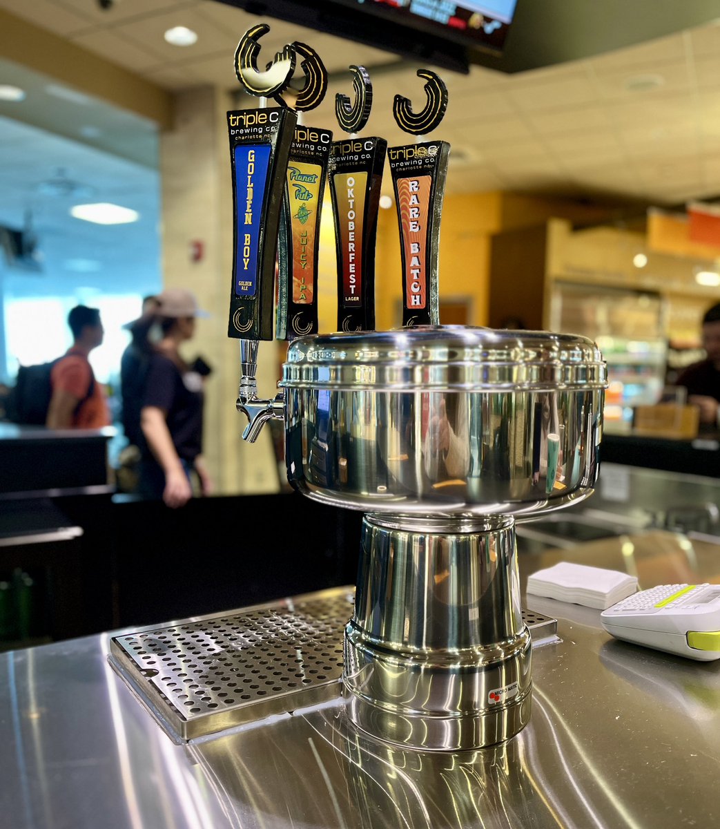 CLTAirport's tweet photo. Now pouring on Concourse D, @TripleCBrew! π» With a focus on Craft, Community and Charlotte, this #CLTLocal brewery is sure to become a regular for #CLTairport passengers. https://t.co/YDvOw8AS3g