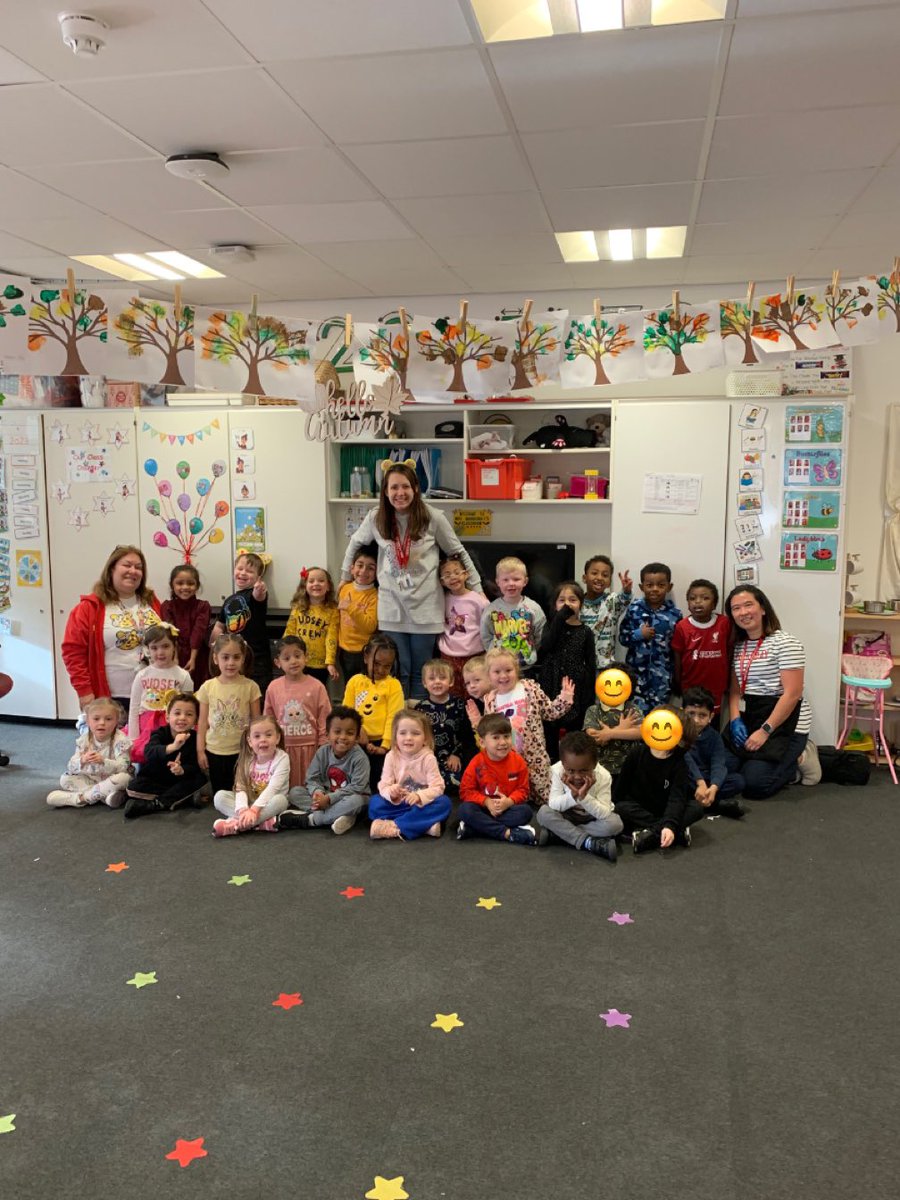 NewParkPrimary's tweet photo. RM had a lovely day today in the clothes that make us happy for BBC Children in Need β€οΈ #NP_RM https://t.co/pCSSKTBoDI