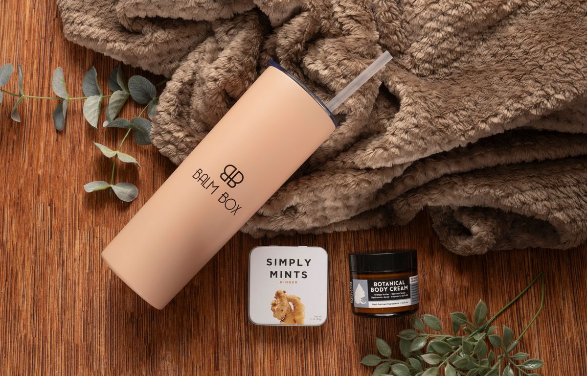 BoxBalm's tweet image. Introducing our new Men's Chemo Care Packages! Our exclusive line for men includes super cozy fleece blankets in neutral colors, so you won't find any pink in sight. 

Starting at $69.99 - shop now at buff.ly/46cggTv
