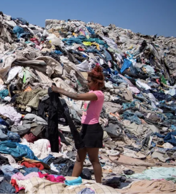 This clothing dump is so large it can be seen from Space! The LAW is cracking down! rubymoon.org.uk/blog #fastfashionkills #fastfashionistoxic #atacamadesert #chile #textilewaste #makefashioncircular #circulartextiles #makeitcircular #systemchange #fashionmad #fuckfastfashion