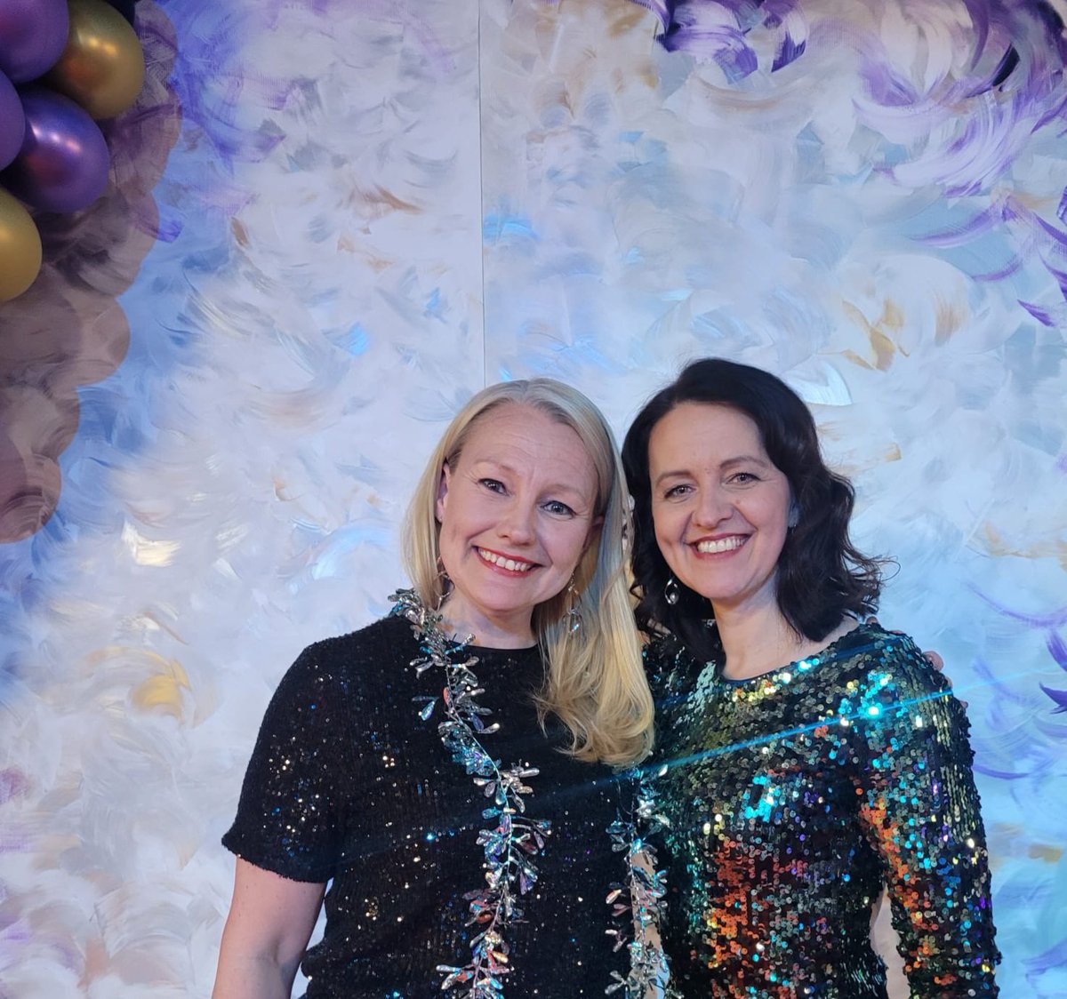 JohannaKrger2's tweet photo. Faculty of Medicine’s Pre Christmas party @UniOulu with dear colleagues and friends and Bess!🌟🤩❄️
Thank you @irja_karkkainen for excellent arrangements🙏 @Oulu_Brain_Mind @MerviRyytty https://t.co/3HiMTo5PFZ