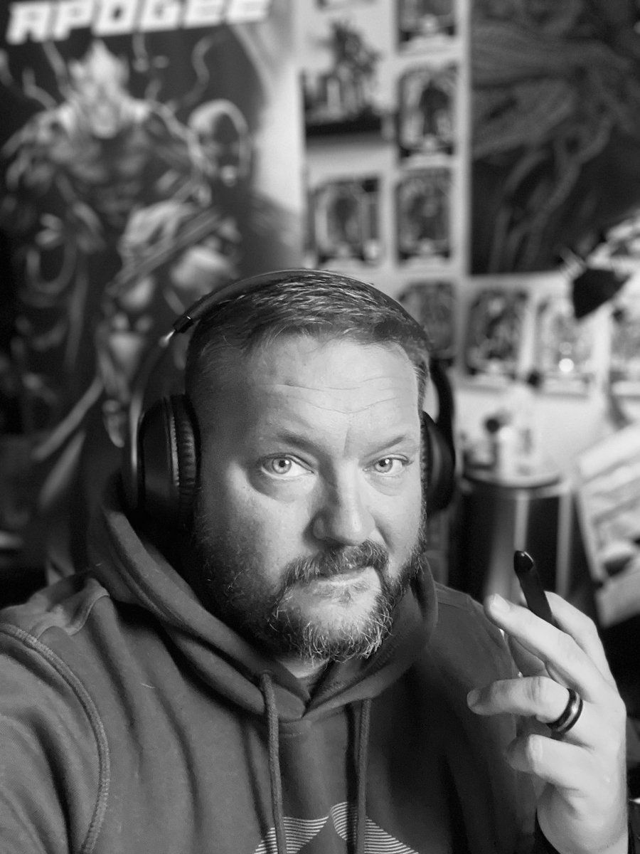 Creators never stop creating! Happy Friday y’all! I’ll be in the studio for the next 4 days pumping out artwork for comics and commissions. Have a great day y’all.