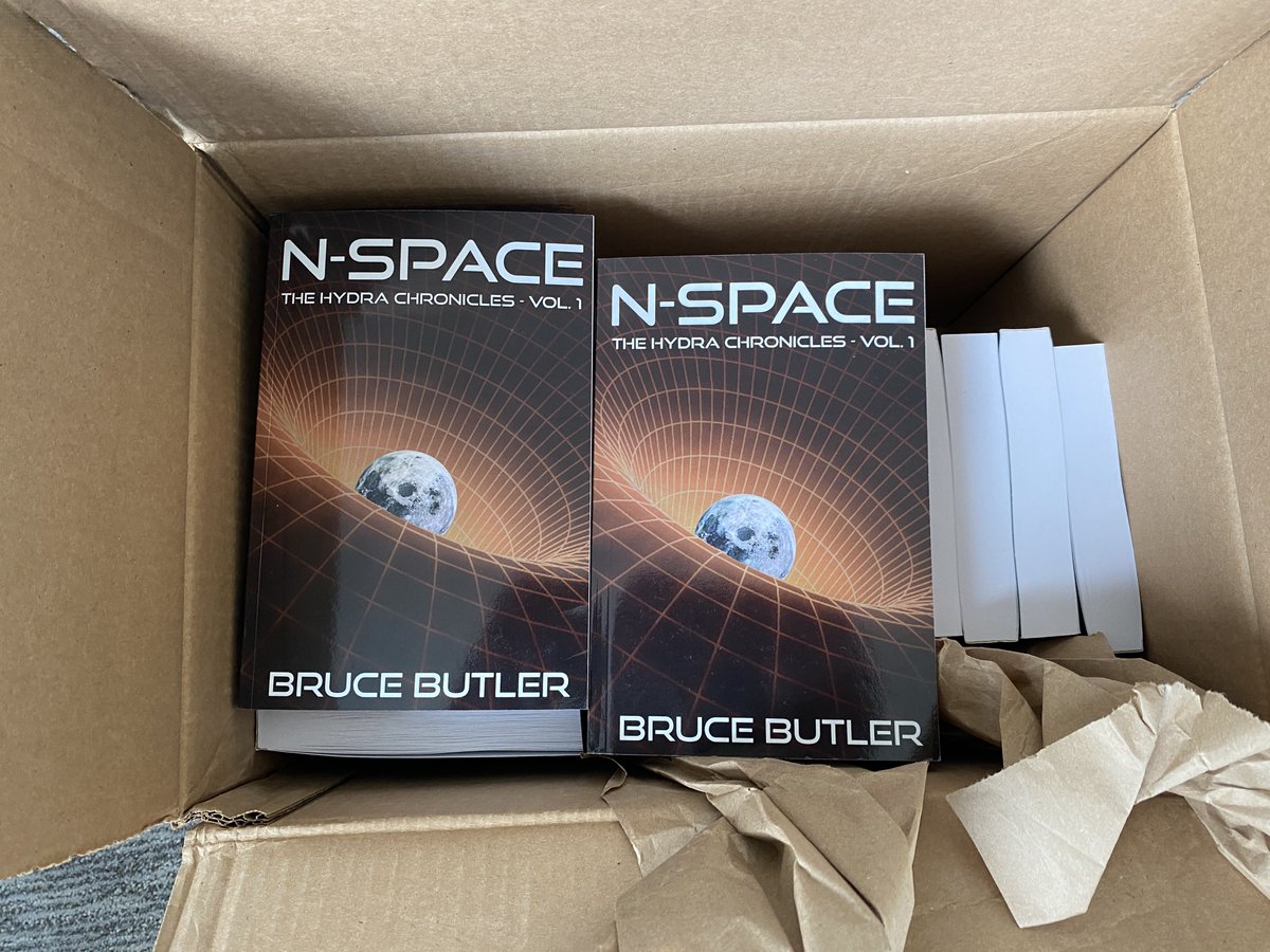 Author copies of "n-Space: The HYDRA Chronicles-Vol 1" have arrived! Message me if you'd like a signed copy!

brucebutler.ca/hydra.html

#indieauthor #writerslife #scifi