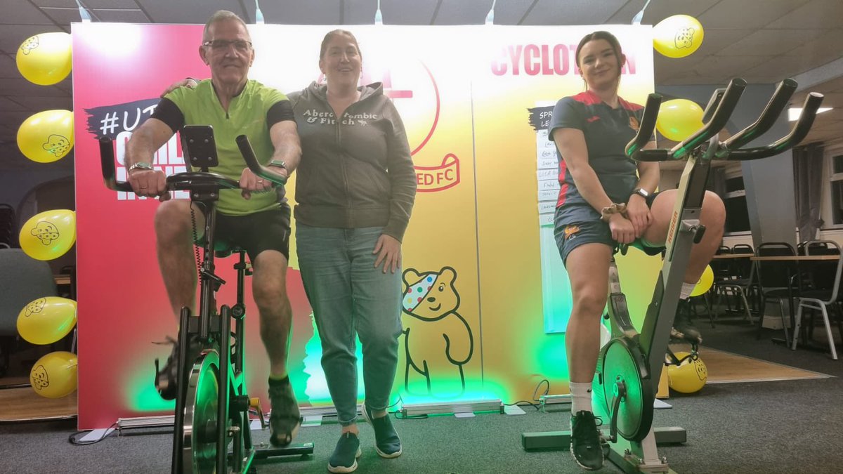 Geoff Stretton, riding on behalf of daughter Sam Stretton (pictured), owner of <a href="/LogicomHub/">Logicom Hub</a> which sponsors the women's team. Captain Chloe completes her stint 🚴‍♂️👏

Keep the fundraising going with the link below -

👉 buff.ly/3syZu3q

#WeAreUnited | #UTP