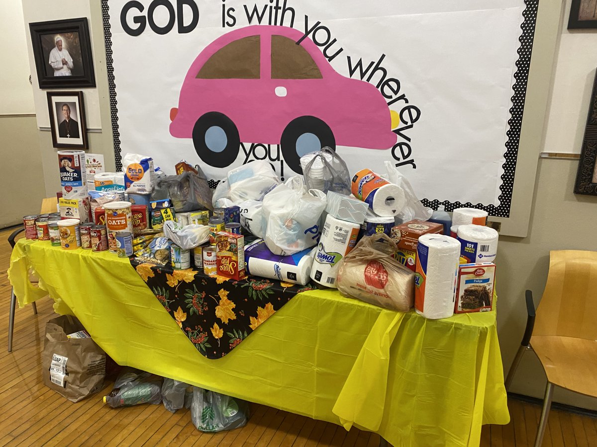 lafacatholic's tweet photo. Today was the final day for our "Feed the Hungry" LCSS Food Drive. We collected over 1,400 lbs of food, and distributed it to St. Ann's Matthew 25 Soup Kitchen and Food Finders Food Bank. Thank you to all the families at all 5 campuses who contributed! #HeShepherds #They Shine https://t.co/QvkNG7bg7l