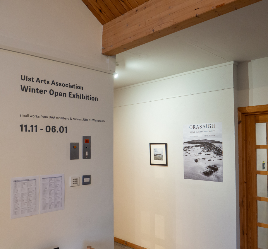 Reasons to visit Taigh Chearsabhagh this weekend.

1. They serve <a href="/SkyDancerCoffee/">SkyDancer Coffee Roasters</a> (&amp; good cake) in the café which is hosting...
2.  <a href="/UistArts/">Uist Arts Association</a> Winter Show
3. Orasaigh exhibition in Gallery 2 - right next to the café!

@HuddersfieldTHN #Coffee #Photography #Poetry #Exhibition #Art