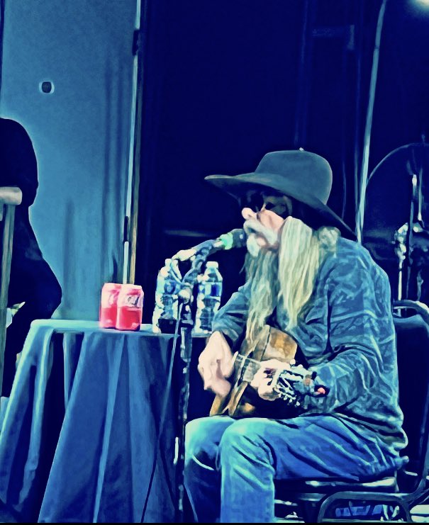 dallasmoore's tweet photo. Muchas Gracias Dean Dillon! 
#FBISF #Florabama #Icon #countrymusichalloffame 
#BMI #Songwriter #CountryMusic #numberone #tennesseewhiskey #thechair 
#georgestrait #chrisstapleton 
#keithwhitley #kennychesney #verngosdin #FBISF2023 @FBISF @bmi https://t.co/11ZJBL3Dmj