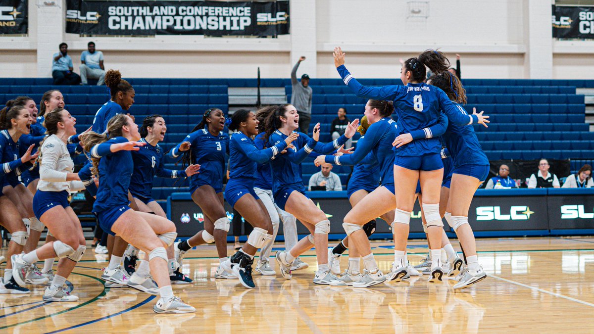 PrivateerSports's tweet photo. first-ever @SouthlandSports tournament win. pure bliss. 

@PrivateersVB | #NOLAsTeam⚔️ https://t.co/59CoPf7TiP