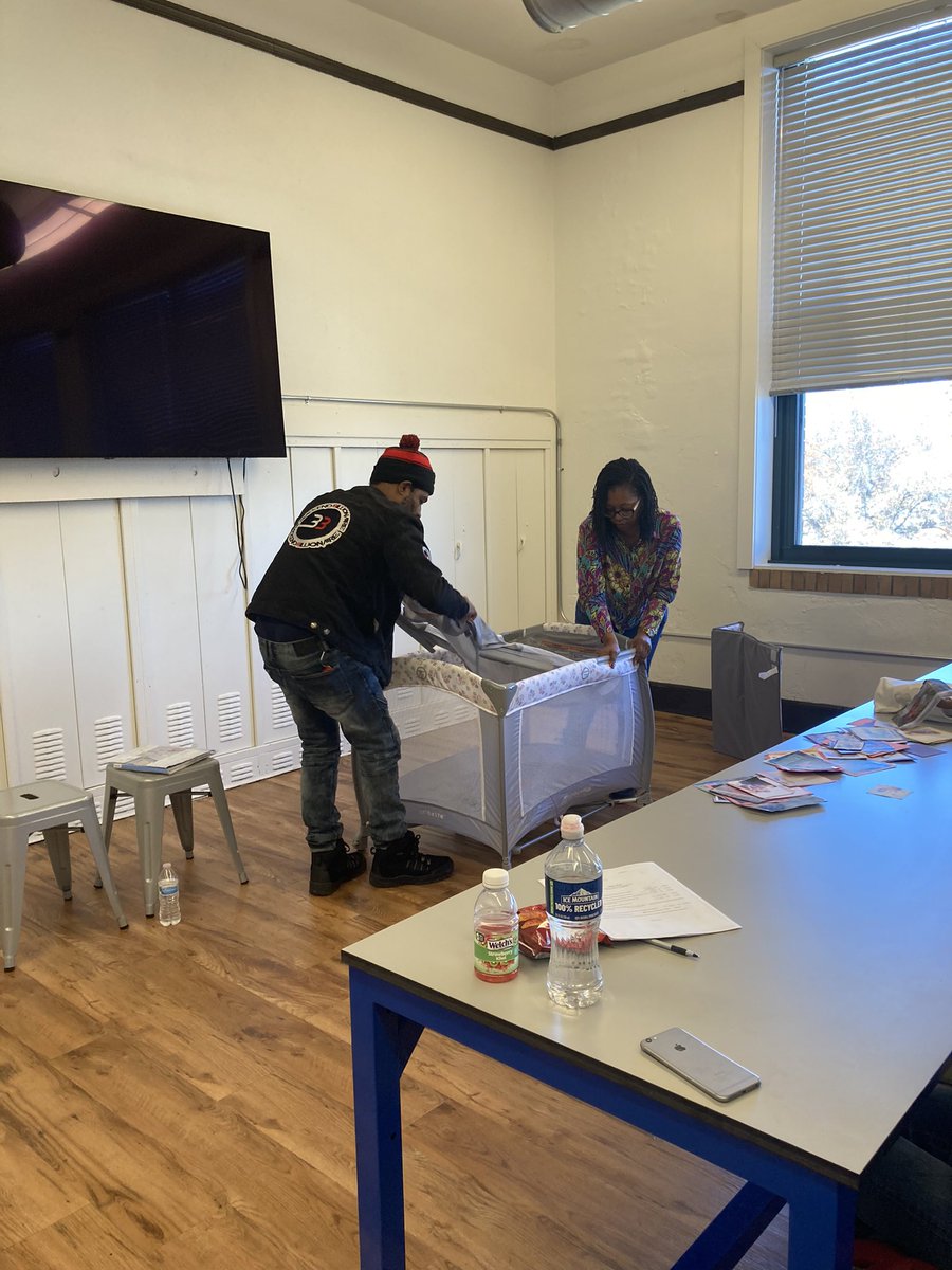 infantlossmo's tweet photo. We love it when dad’s attend our infant safe sleep class. It truly takes a village. @infantlossmo @stlcsf 
#safesleepawareness
#DaddyBoss https://t.co/ZQ3Y0kN4AI