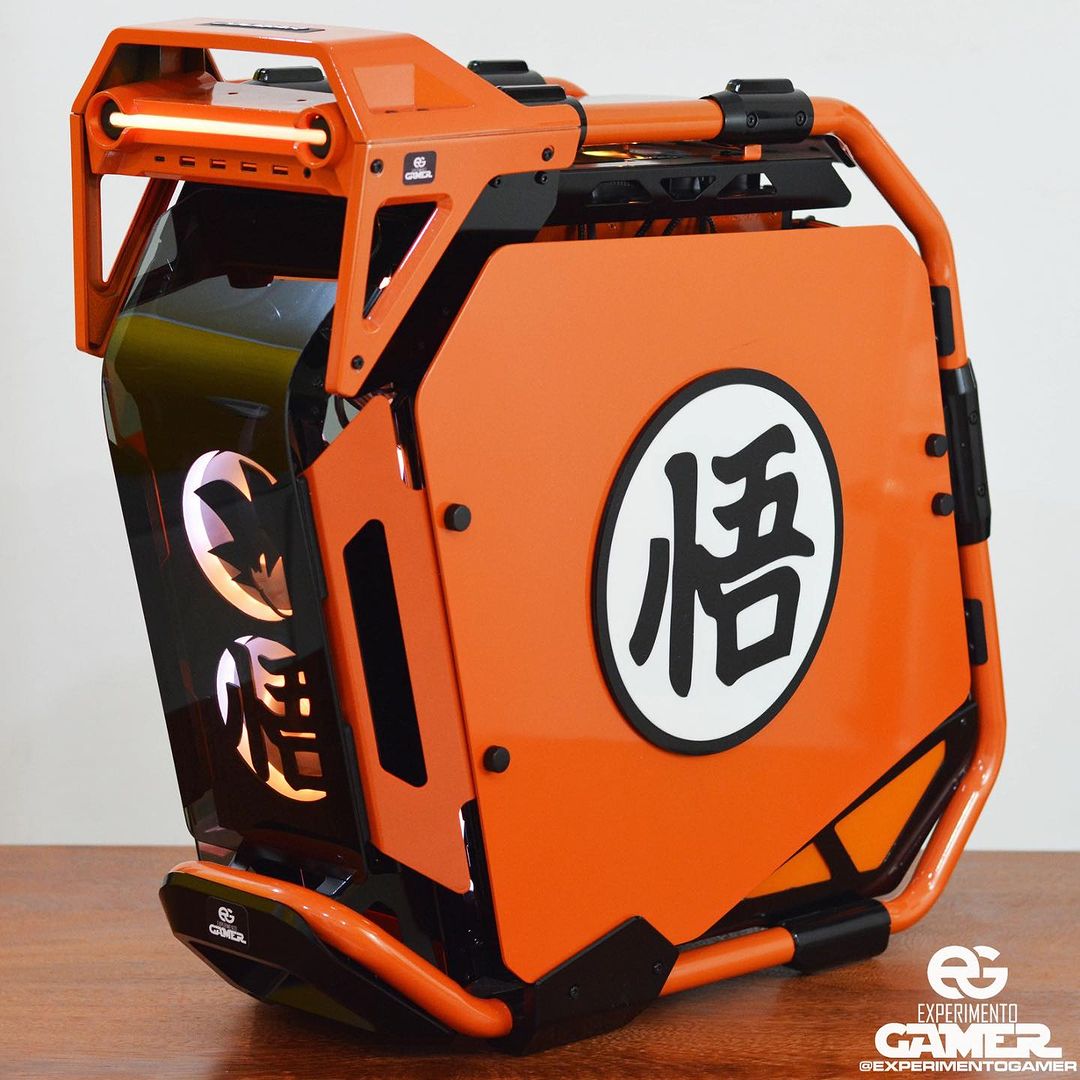 CougarEurope's tweet photo. Modding Friday🧡And the amazing Cratus build!

#pccase #CougarGaming https://t.co/mPIB3l5a4L