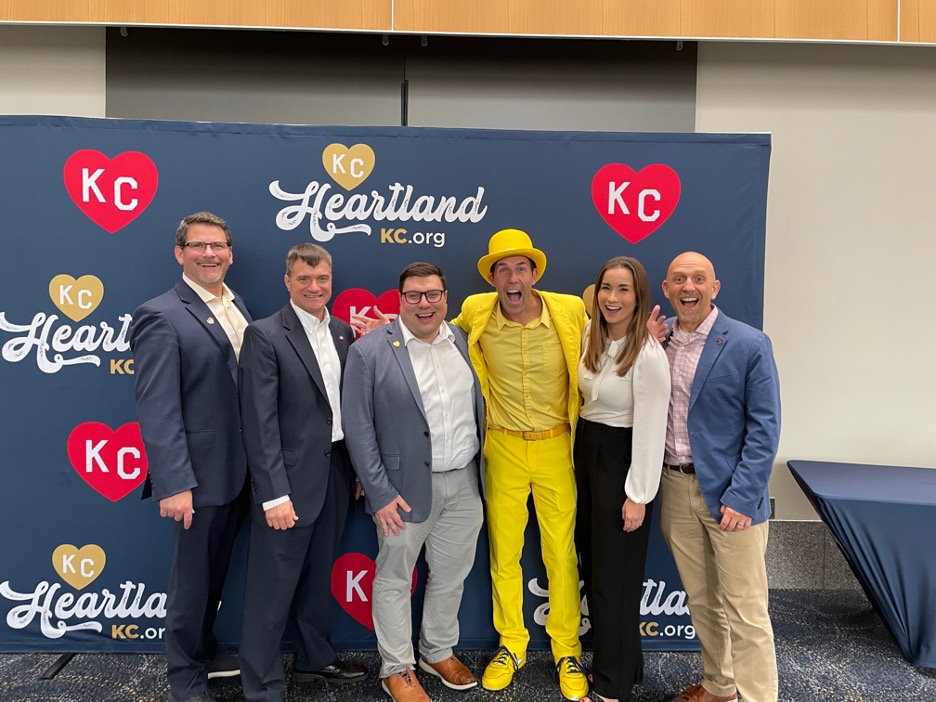 Grateful for the inspiring insights shared at the 2023 KCADC Annual Meeting! Jesse Cole's 'Fans First' philosophy lit a spark on how leaders can create unforgettable experiences! #KCADC #NoProblemPlace