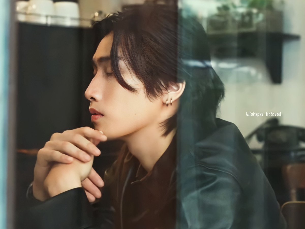 WichapasBeloved's tweet photo. ✩° ｡ ɢᴏᴏᴅ ɴɪɢʜᴛ ʙɪʙʟᴇ◞☆° 
ขอให้คืนนี้เป็นคืนที่ดีและสวยงาม หลับไม่ฝันครับ

#ฝันดีคุณวิชญ์ภาส
@biblesumett
#BibleWichapas
#bsumone https://t.co/UWvWxIcJv8