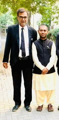 AlichaangPk's tweet photo. Allah has given me an opportunity to work with a very good &amp; gentleman senior, Some foolish friends may Be jealous of my work and happiness which they should not do but be happy for me, Still, I pray that Allah will keep them happy and keep me safe https://t.co/MqQwzJvqRr