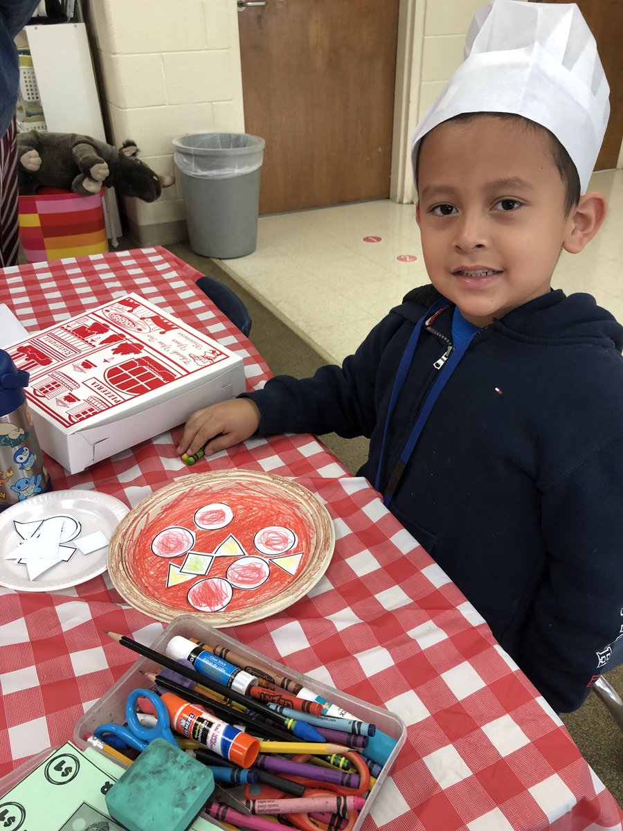 RSHoloman's tweet photo. Love seeing our Kindergarteners so excited about learning! (K.G.1-5) Keep up the hard work Ms. Ferguson @sedgefieldt1 @GCSchoolsNC https://t.co/SNTsnm7NRB